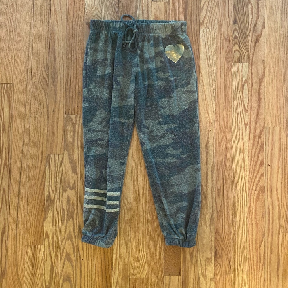 Vintage Havana camo fuzzy joggers